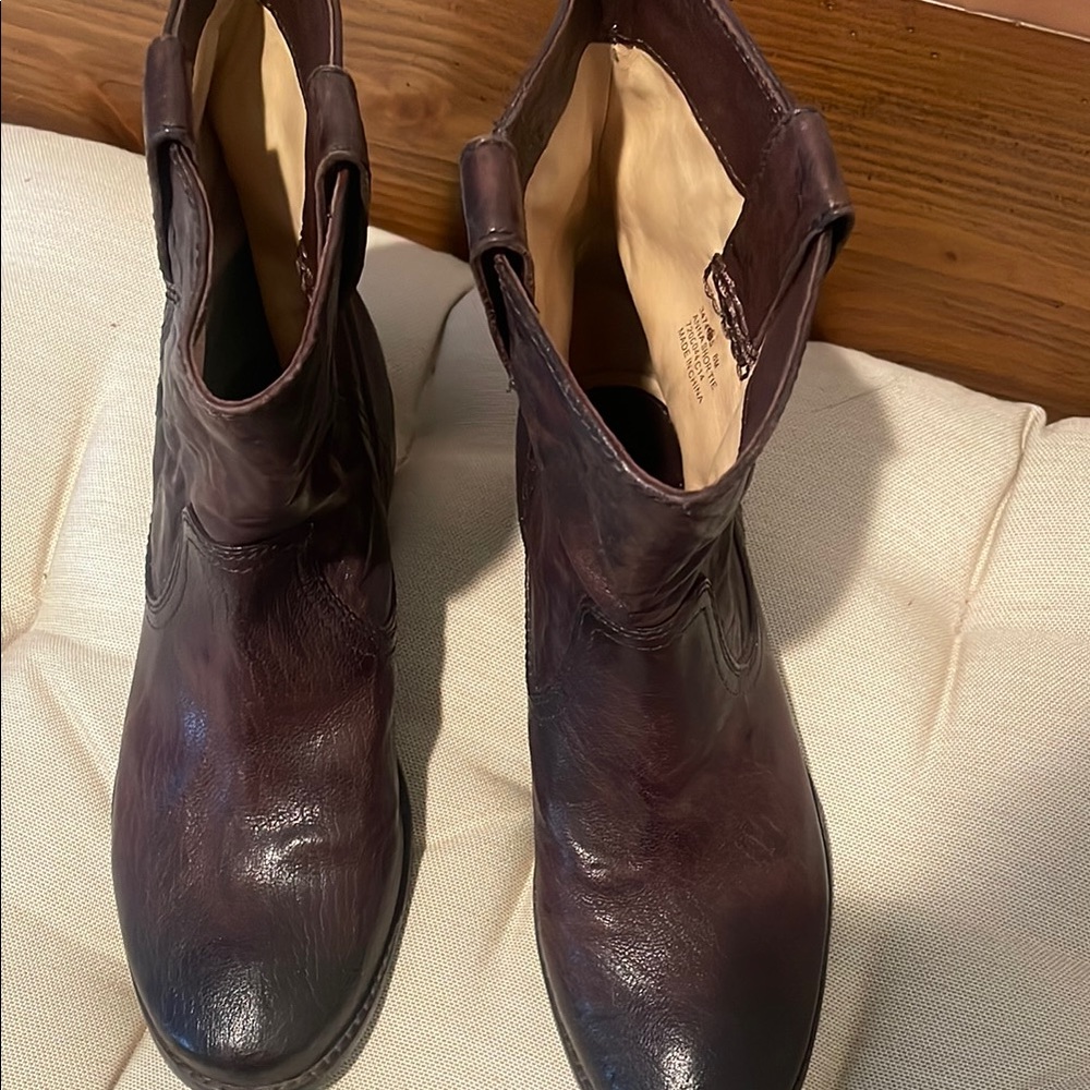 Frye Brown Ankle Boots with Western Design and Leather Material